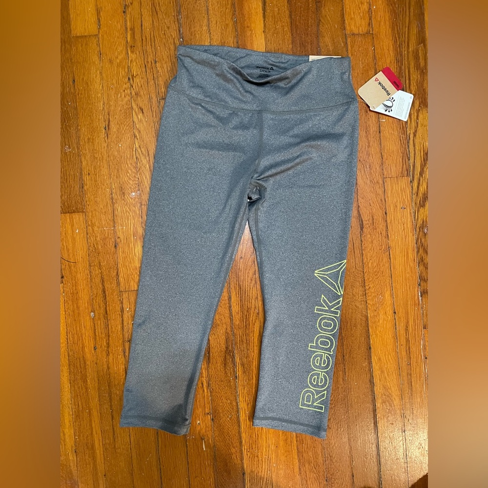 Women’s Reebok Capri athletic leggings